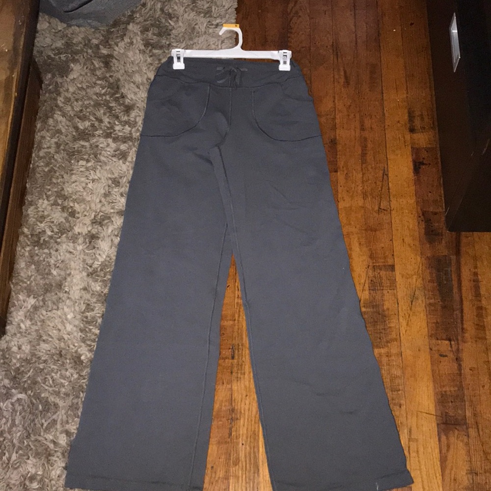 Grey Lulu flows pants